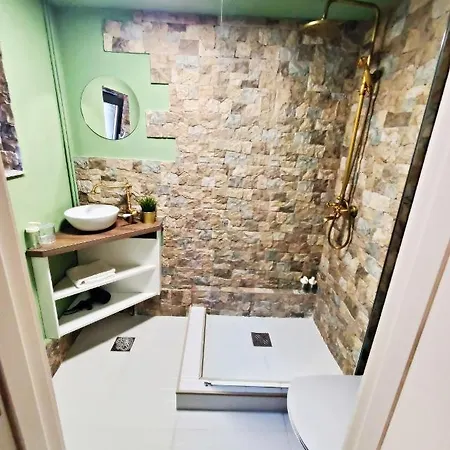 Apartment Avi Recharge Spot *